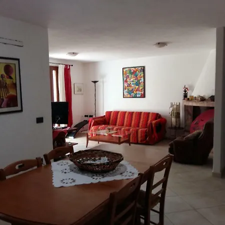 Nyaraló Taverna Indipendente In *